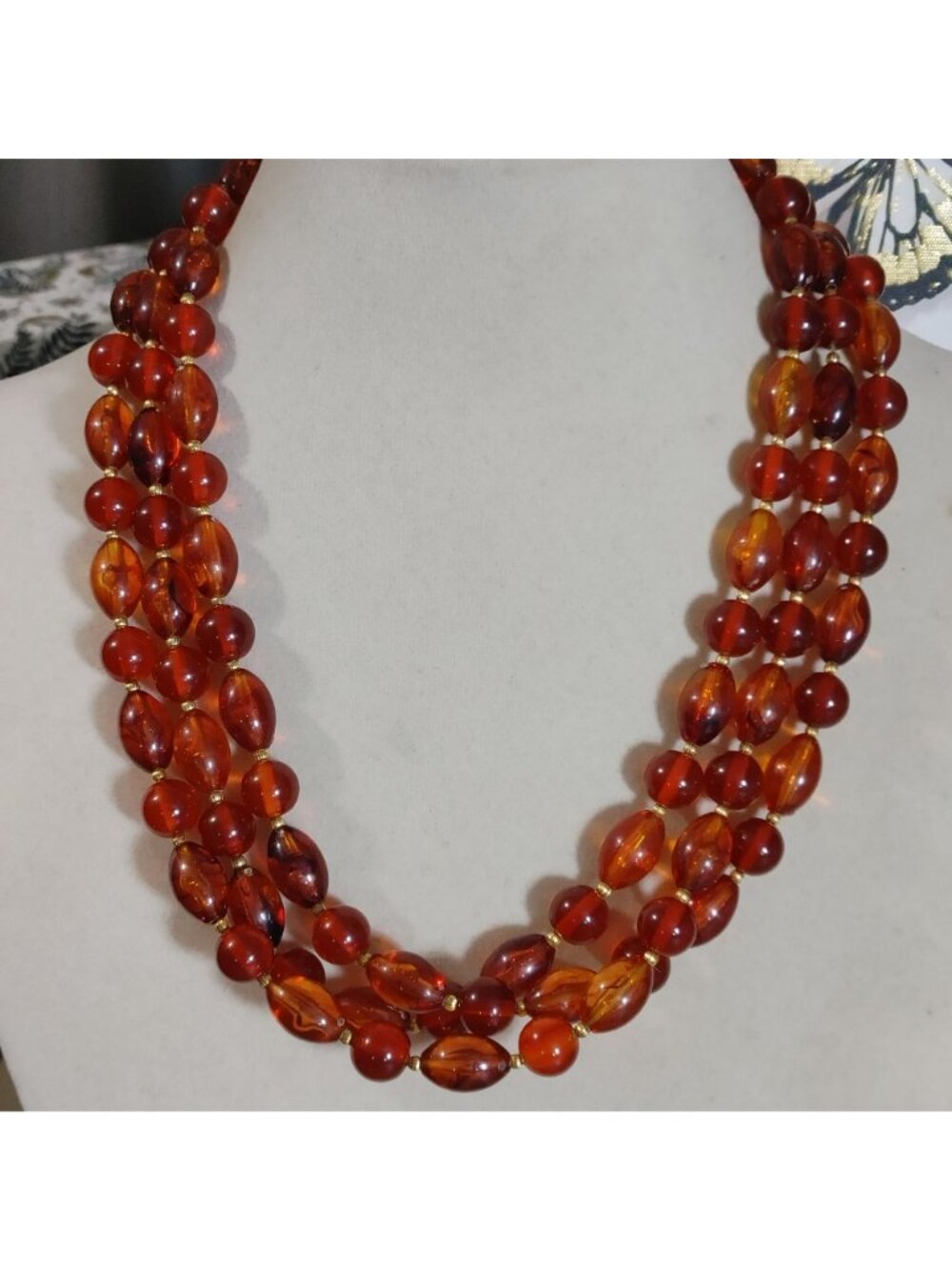 Hobe Necklace Vintage Brown Red Ambar Lucite Bead Gold Tone Accents 54 Inches - Picture 12 of 16